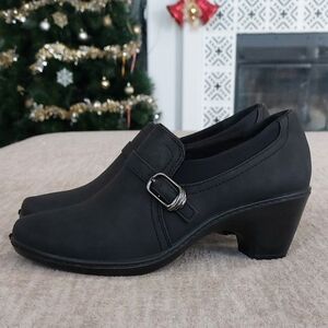 Easy Street Women's Comfort Wave Tawny Platform Pump Bootie Buckle Black Size 7